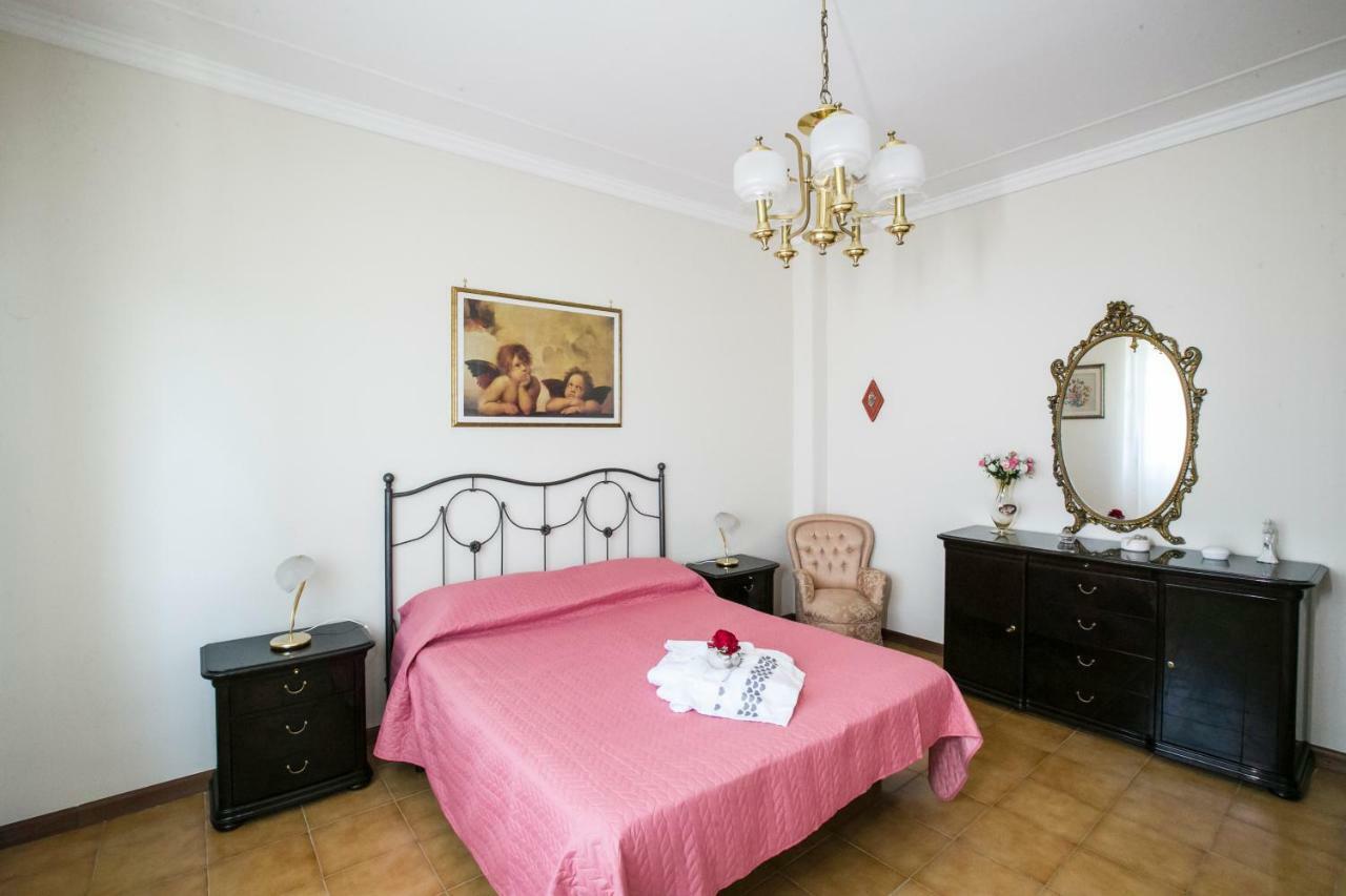 Apartamento A Casa Di Rossella CTA Exterior foto